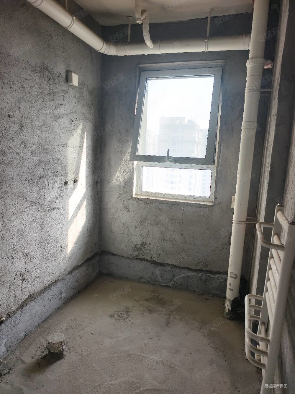 东方维也纳3室2厅2卫131㎡南北88万