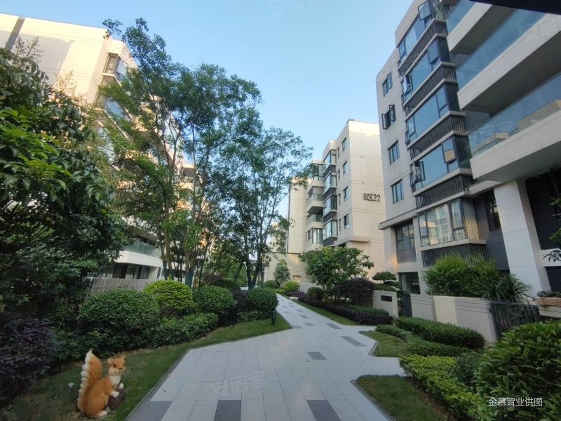 中海半山壹号4室2厅3卫208.07㎡南北185万