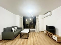 东莞常平常黄路（价格便宜）绿地中空两房 部分家具 看房方便出租房源真实图片