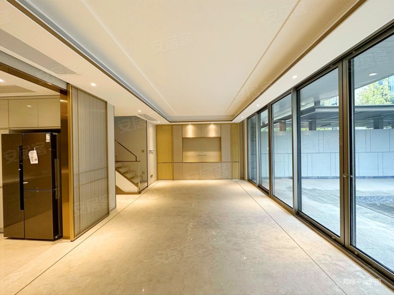 西溪湿地对面带院子的叠墅西溪云庐精装交付