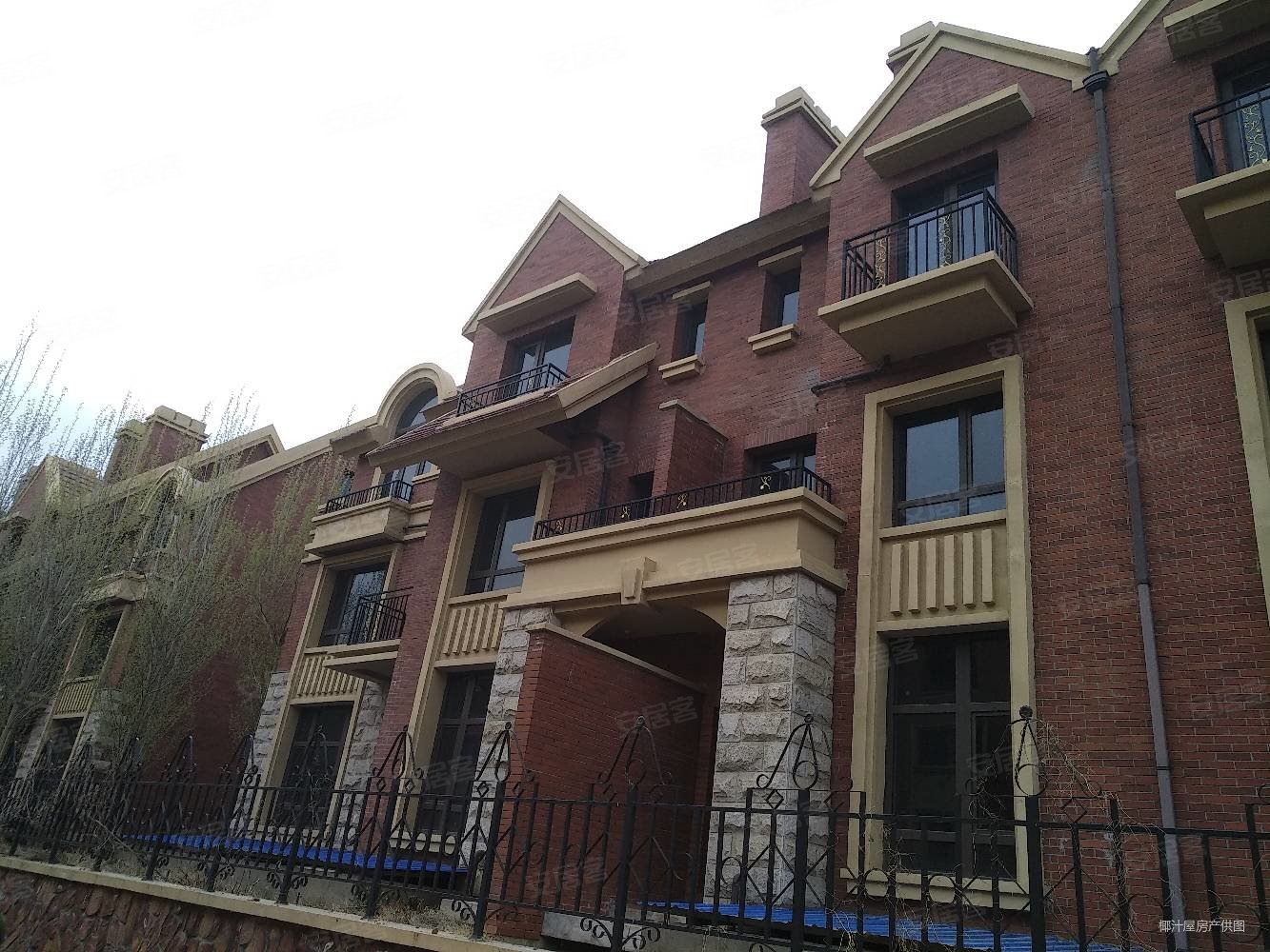 上置香岛原墅4室3厅4卫300㎡南北110万