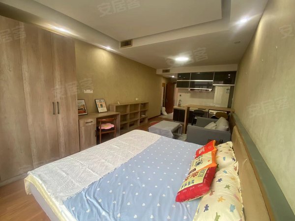 青岛市北太清路中联U谷可短租可月付,无中介,南向,中联U谷,近台东万象城海信出租房源真实图片