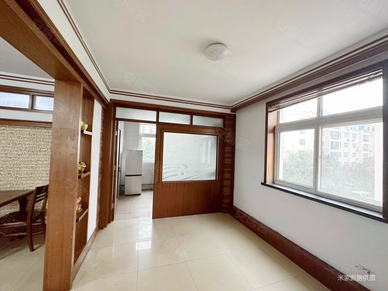 滨海新村  南北通透  好楼层  普通装修  改造空间大