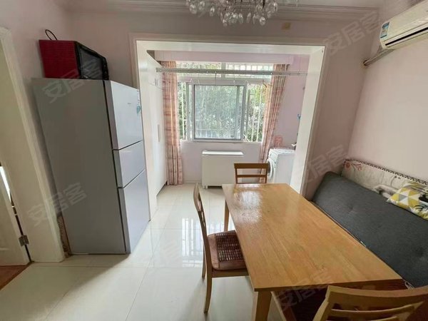 上海浦东世纪公园金桂小区紧邻世纪公园地铁站 带地暖一室 低楼层 可办居住证 可宠出租房源真实图片