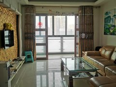 南充南部红岩子广场出租:草市街中段电梯房,套三,装修,带家具家电即可拎包入住出租房源真实图片