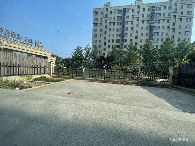 精装未住 一楼带60平院子 电梯洋房 随时可以看房,潍城恒信玫瑰公馆