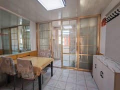 阜新海州西山路商业局住宅四楼62平米两室一厅家电齐全800包取暖出租房源真实图片