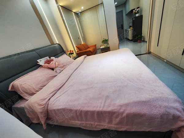 金华东阳东阳江北九龙公馆(别墅)东阳商城 九州汇 人民医院附近 电梯公寓 有带阳台房可选出租房源真实图片