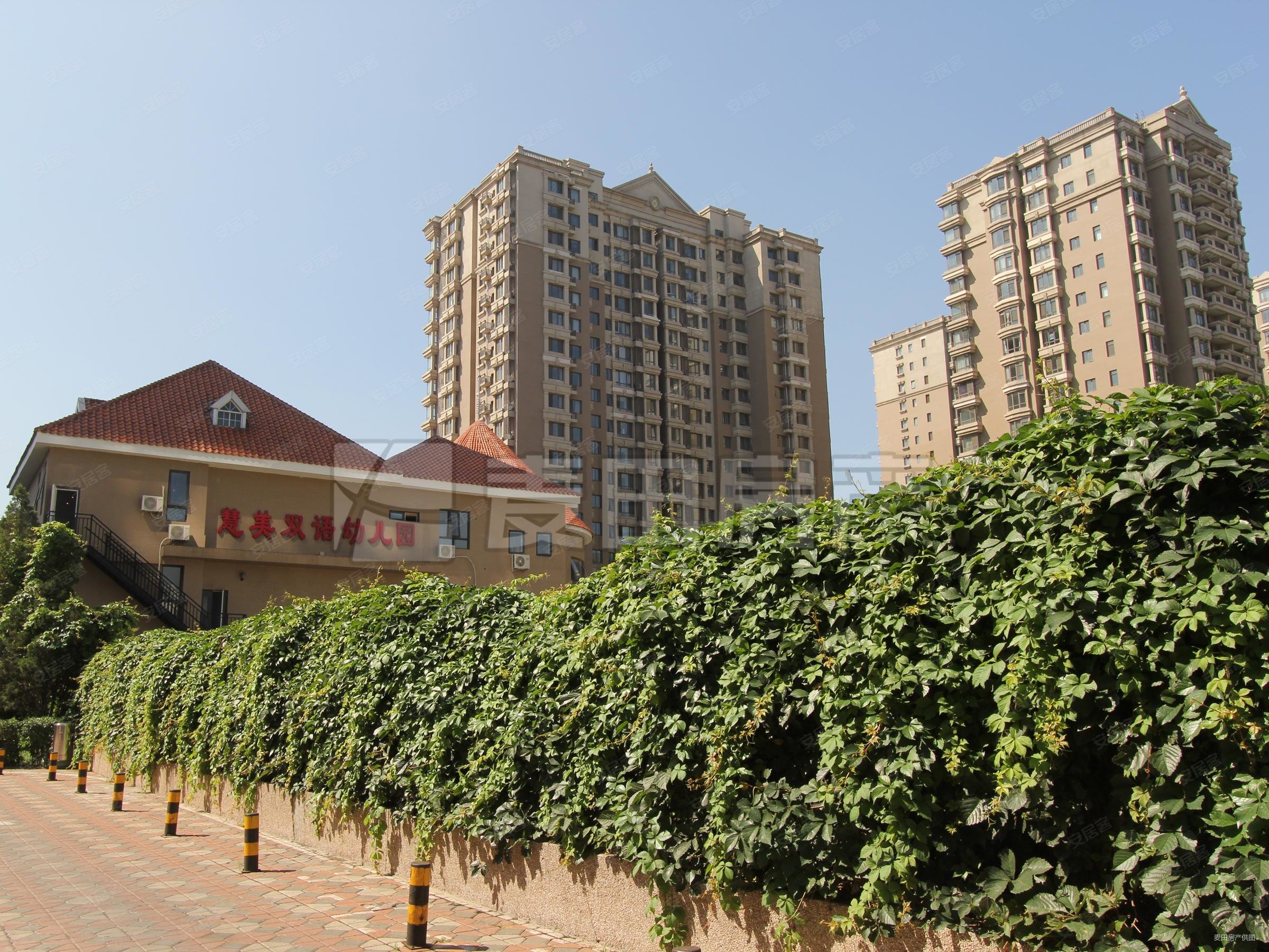 4室2厅世纪宝鼎公寓精装修