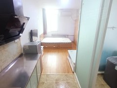 烟台芝罘新桥精装公寓,一室一厅一厨一卫,拎包入住,大成门吾悦广场富尔玛旁出租房源真实图片