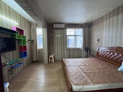 河池金城江金城江城区城东电梯房1房1厅1卫1厨保养好，周边配套齐全，月租850。出租房源真实图片