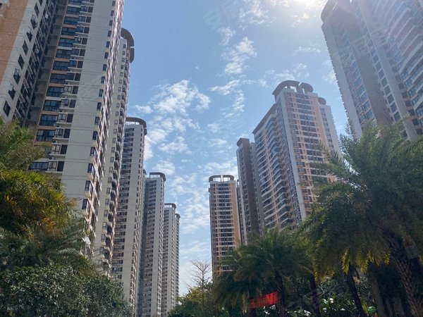 南宁江南五一路骋望珺玺急租骋望珺玺精装三房,家具齐全,拎包入住出租