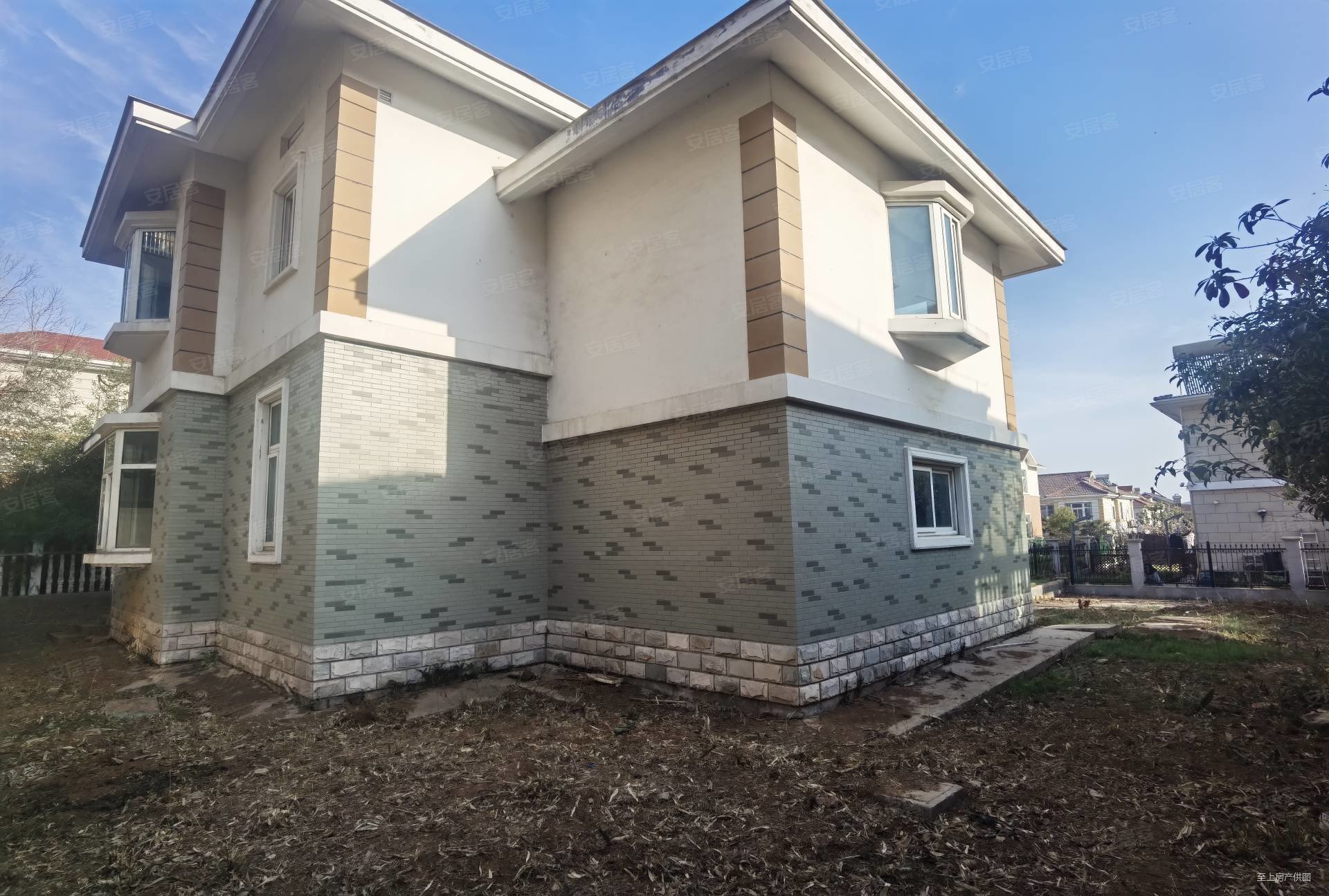 业主诚意,汉泉山庄(别墅)二手房,780万,4室2厅,3卫,268平米-徐州安居