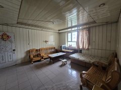 巴音郭楞库尔勒东站东站亿家汇好旁3楼3室,家具家电齐全,有暖气可做饭出租房源真实图片