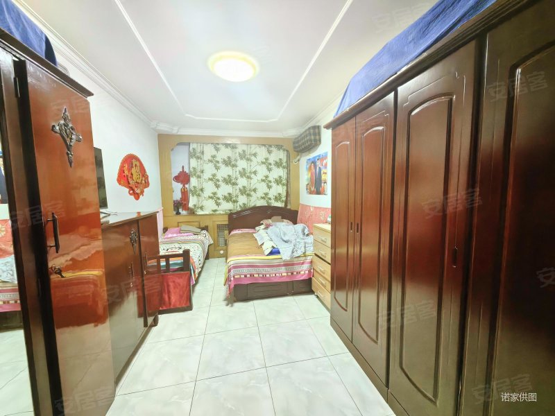 金田花园 交通便利 南北通透 商圈成熟 临地铁 高楼层视野好