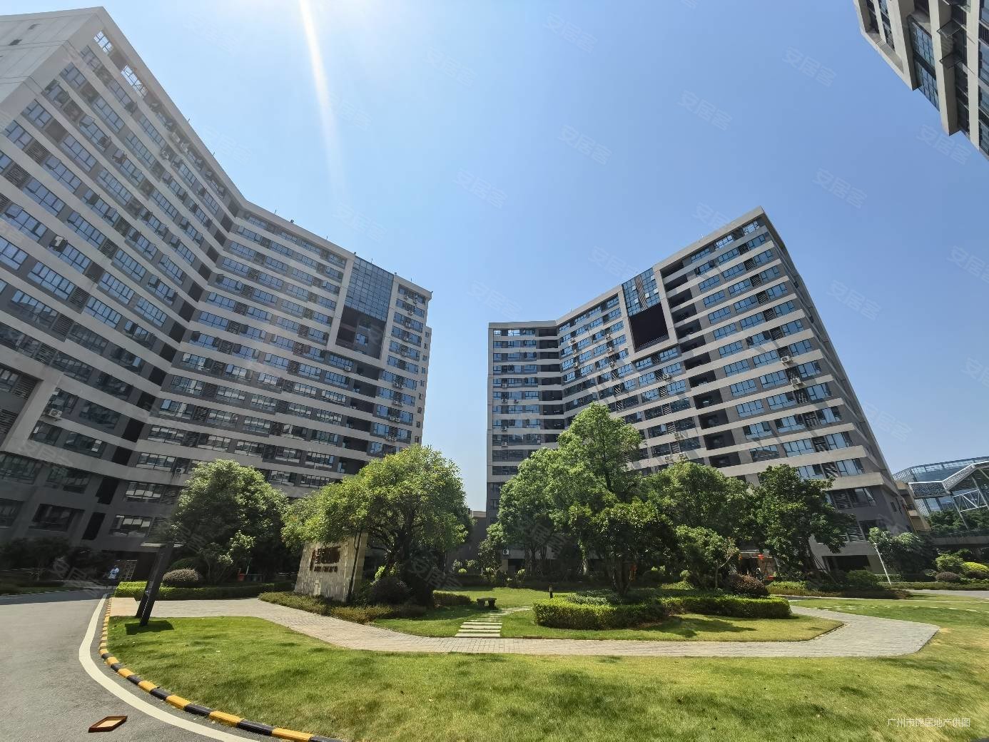 毛坯一手房碧桂园星港国际莲塘地铁小区公寓