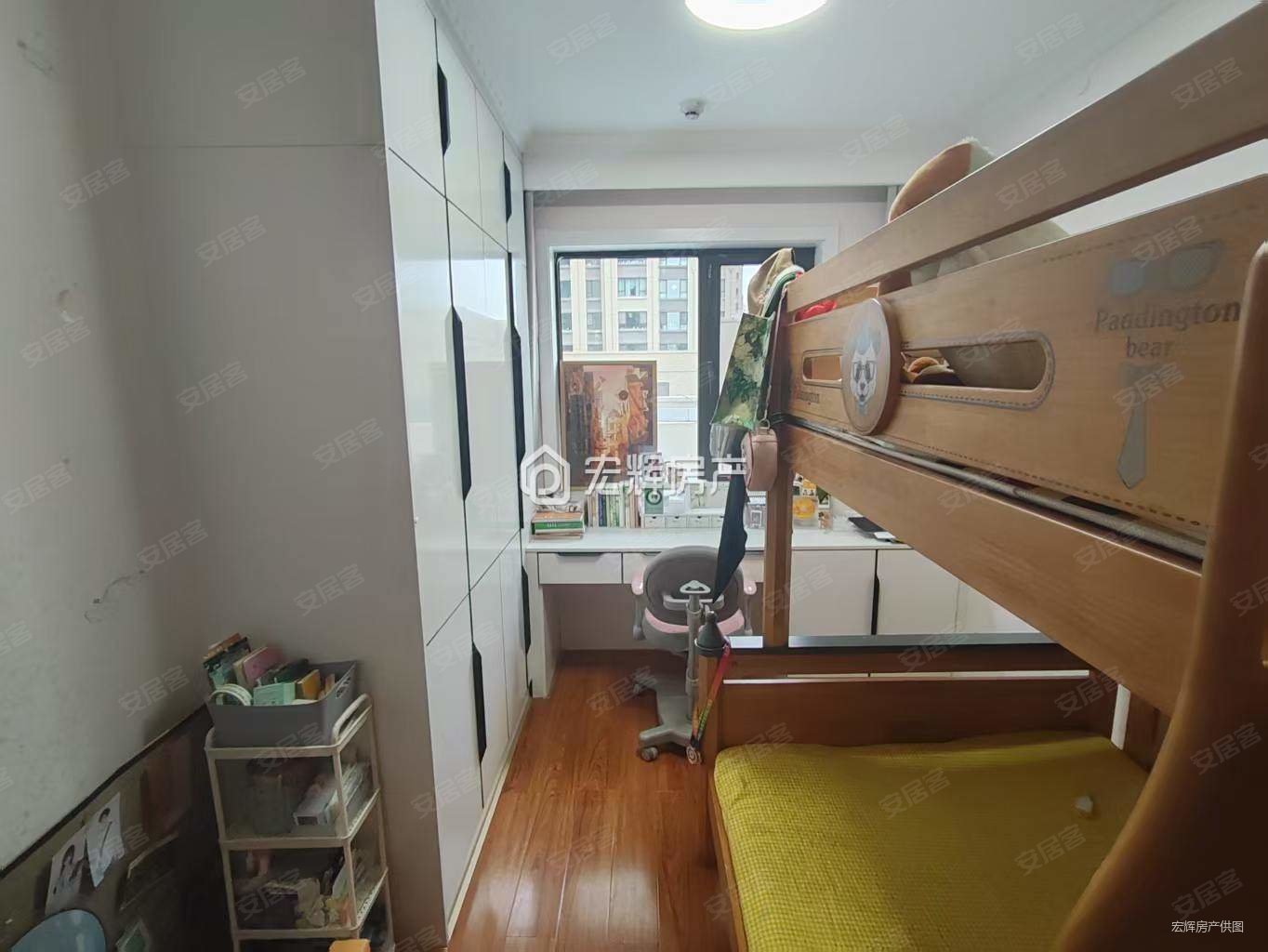 中海河山郡3室2厅2卫128㎡南北159万