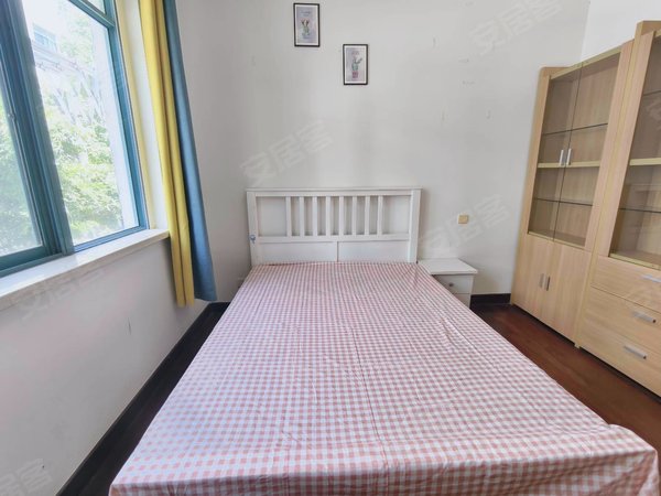 檀香花苑精装主卧 近开元地中海 东鼎购物中心 第一人民医院