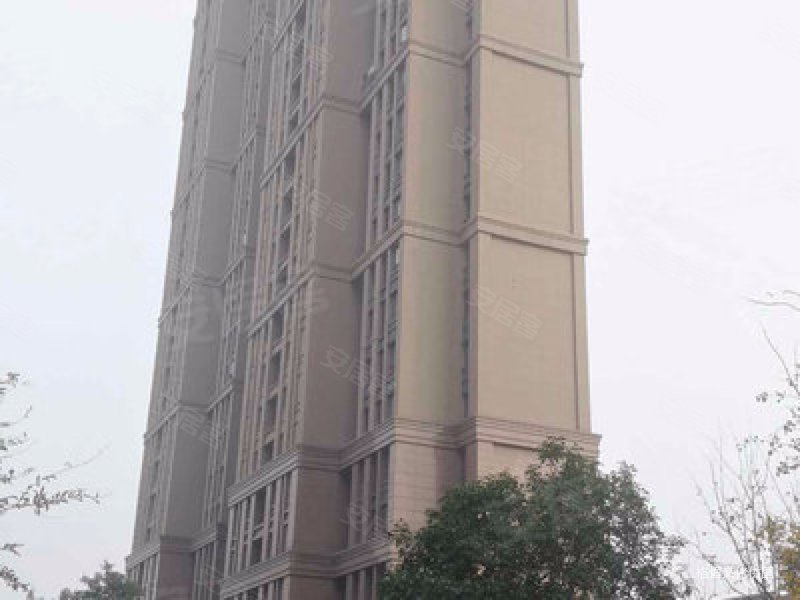 满五 住房,新里卢浮公馆三期二手房,130万,3室1厅,1卫,89.