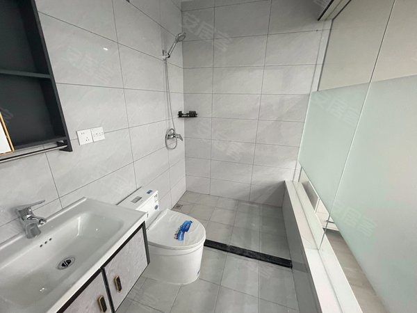 南通开发区能达商务区中港白金大厦中港白金大厦 鑫湖国贸 可短租酒店式公寓 可日租 可月租出租房源真实图片