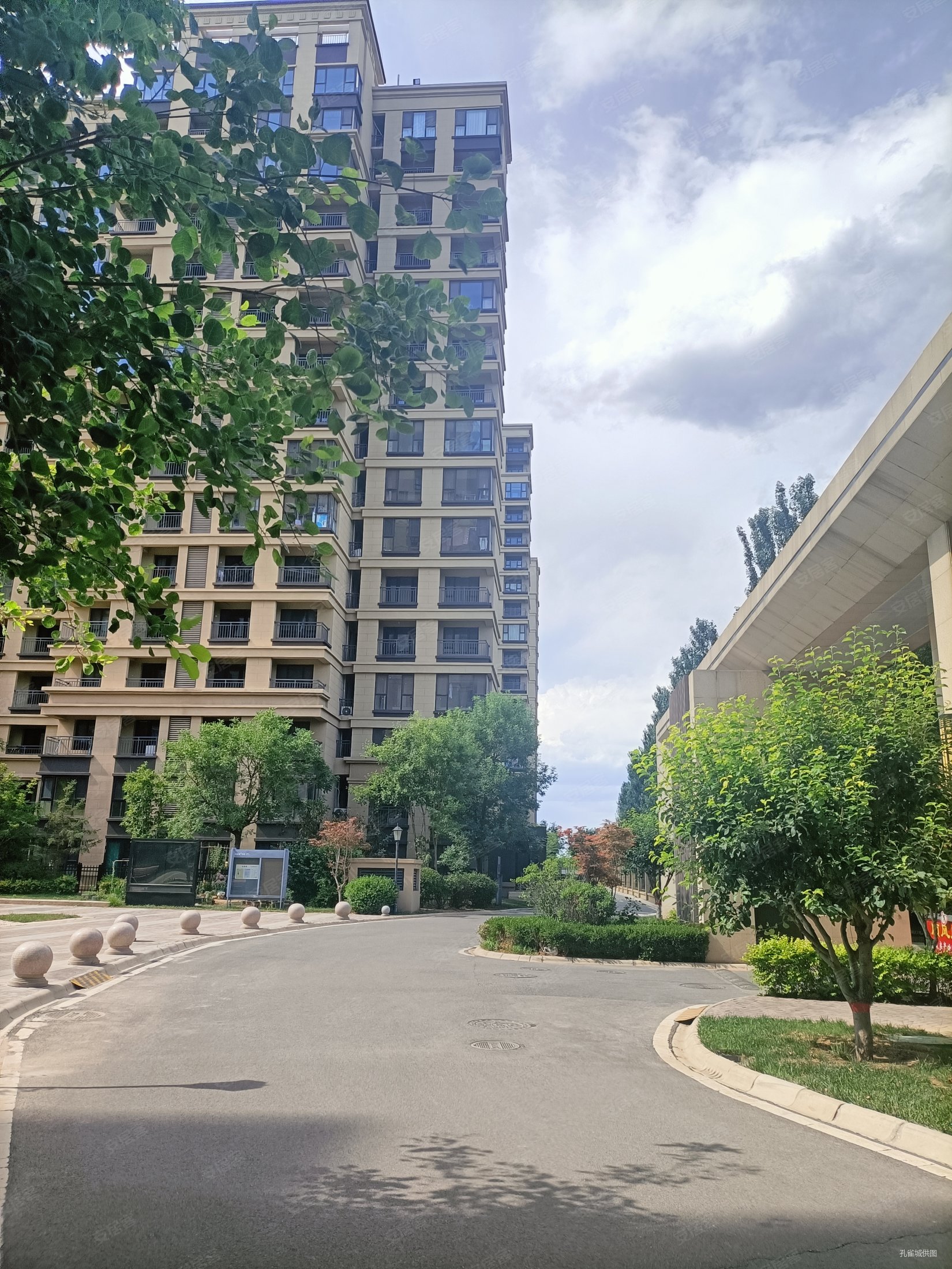 孔雀城 环境优 临r1线地铁站,霸州北站 大广高速口,孔雀城玺园二手房