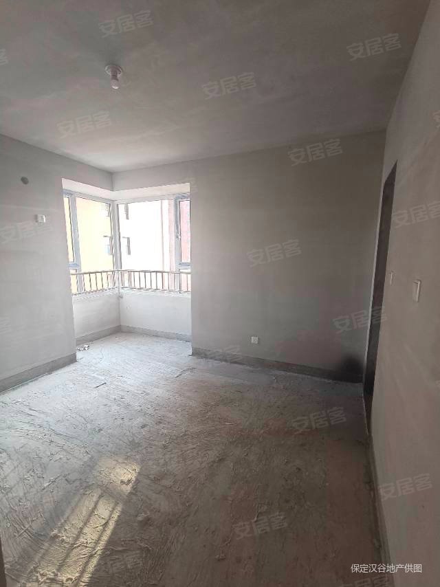 青竹园3室2厅2卫110㎡南北59万