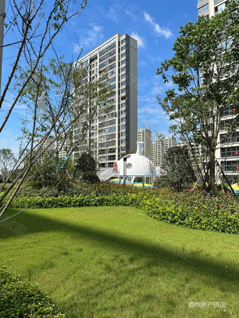 中梁拾光印小三房105平111万