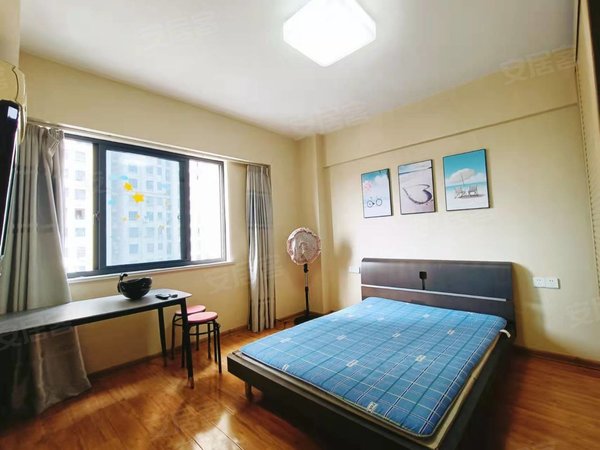 马鞍山花山印象汇和泰国际广场(商住楼)和泰公寓  智能门锁  朝南  押