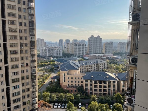 福州晋安五四北象峰新苑五四北泰禾广场旁,象峰新苑.出租房源真实图片