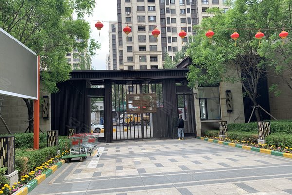 好不好_中介房产经纪人:李思诺对中海城学府的评价-沈阳安居客