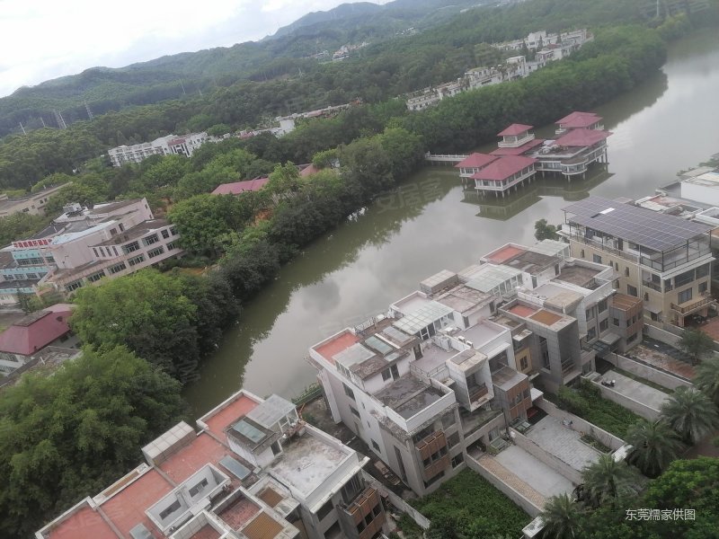 东莞房产网>东莞二手房>塘厦二手房>新开发区二手房>银湖山庄>800_600