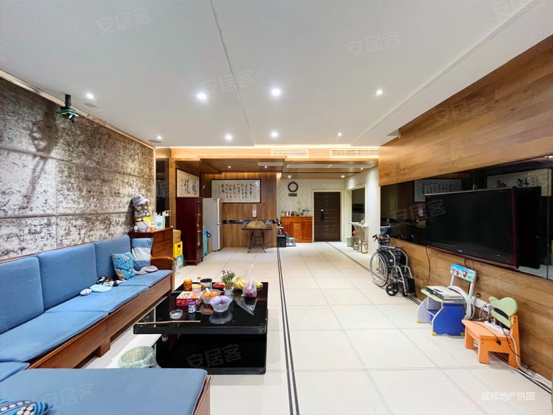 捡趴活!170万急售,龙湖观山水,宽敞大4房,龙湖物业近轻轨,龙湖观山水