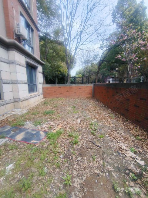 雍景园小区3室2厅2卫133.01㎡南北420万