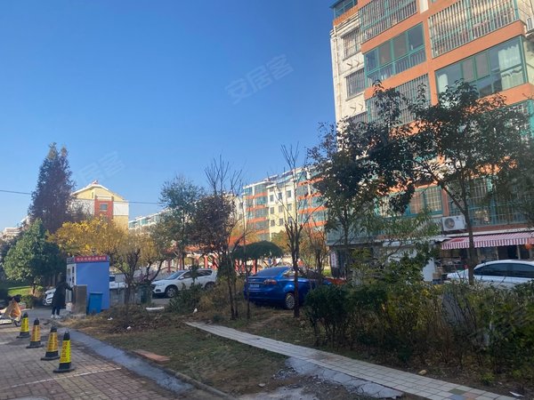 青岛莱西水集银泰名都花园上海路名都花园精装好房,家具家电齐全,拎包