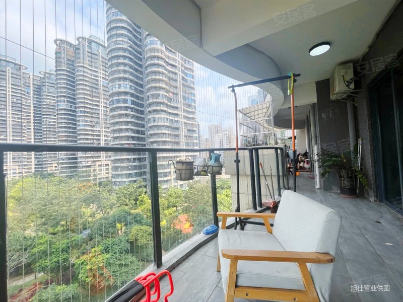 急售海口湾9小滨海幸福里4房精装修满五