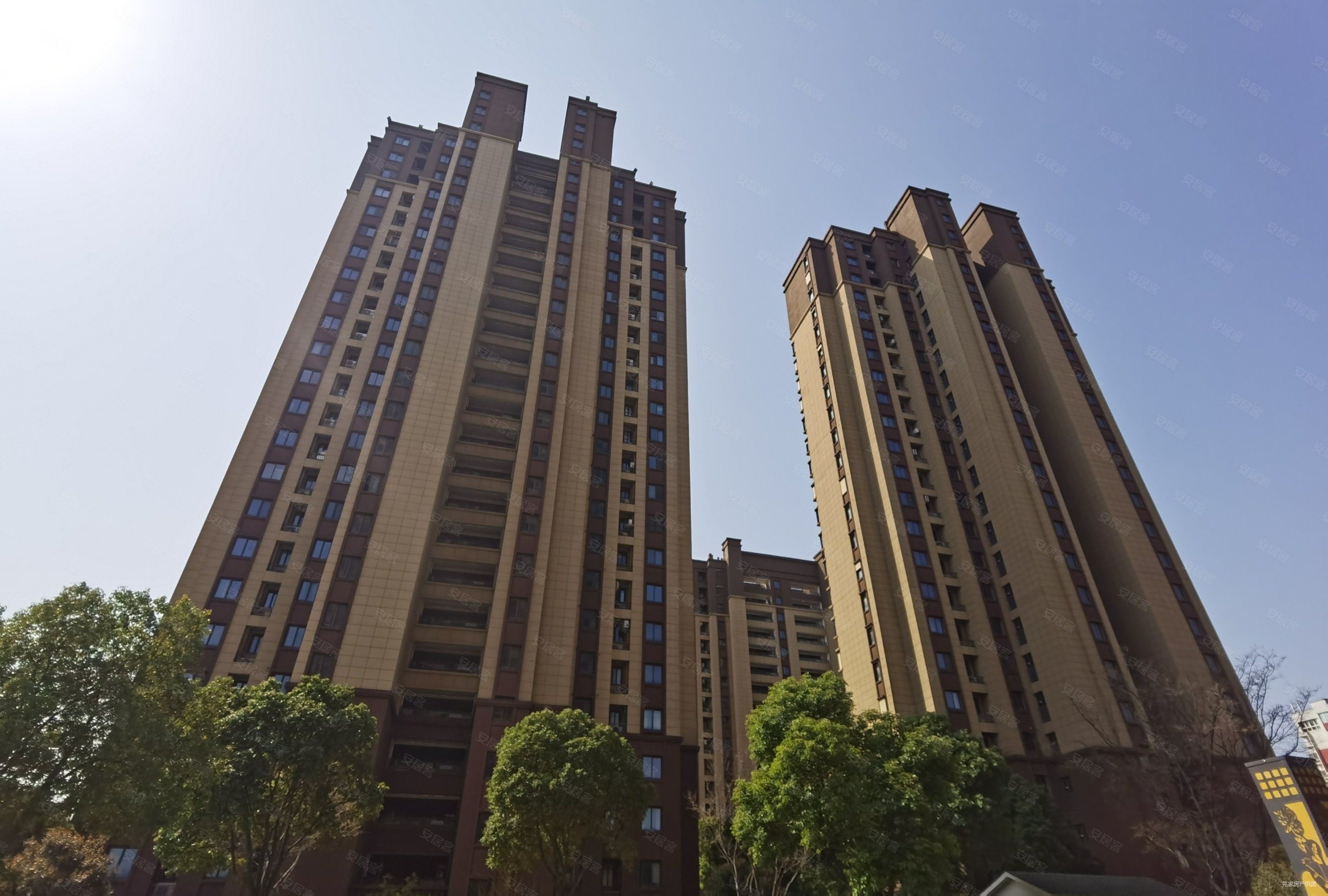 渭塘繁华地段中恒广场复式公寓2室1厅1卫