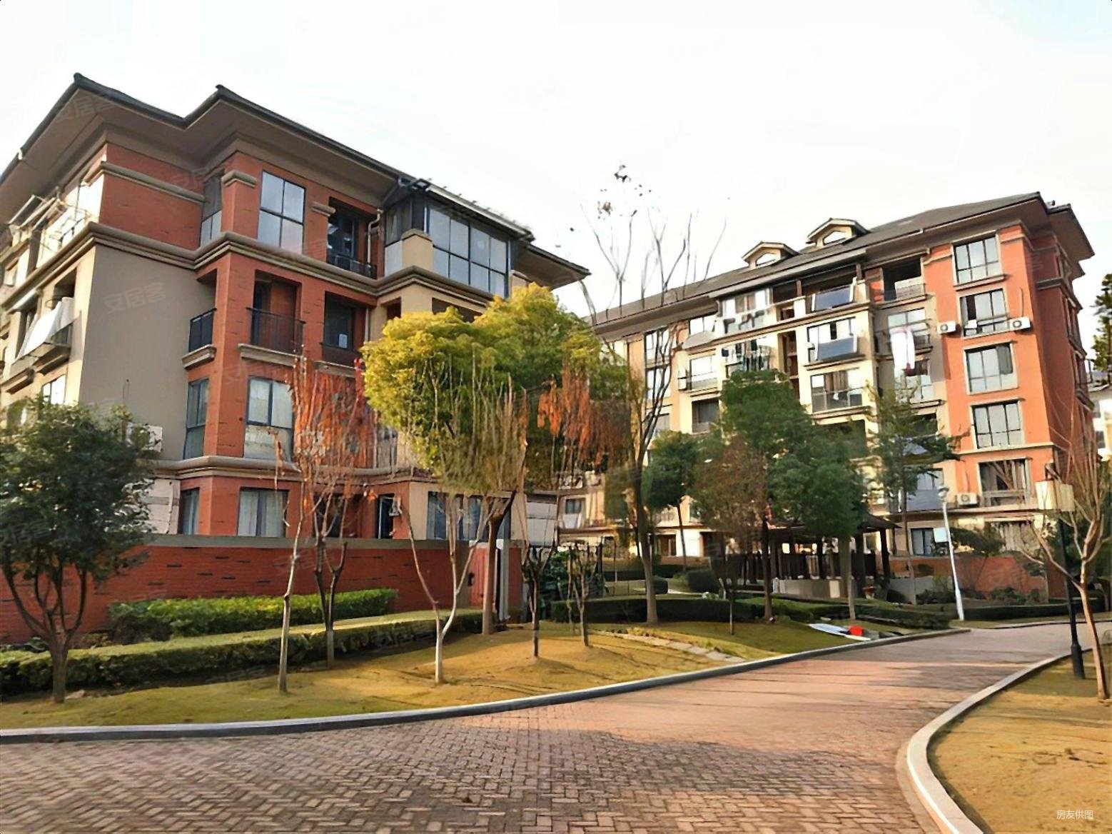 5号线地铁口万科龙湖旁天泽苑中间楼层毛坯三房换房急售