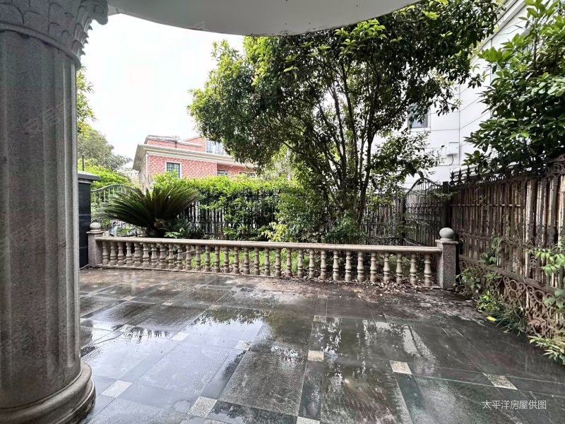 绿苑别墅 交通便利 环境优美 精装好房 临地铁 近医院