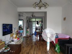 重庆北碚城南新区步行街旁 两房价格便宜 性价比高家电齐全 拎包入住出租房源真实图片