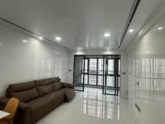 晋江SM广场福兴路五里开发区 业主急租 边套三房 现代简约风 干净清爽 有钥匙出租房源真实图片