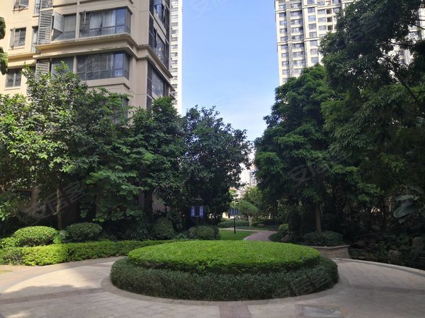 南宁兴宁望州岭荣和山水绿城(二期)狮山公园房舒适两房配齐有阳台厅