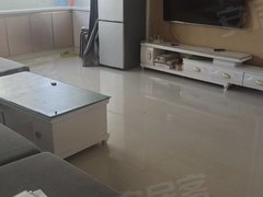 龙泽雅苑5楼两室精装修出租带家电1200元