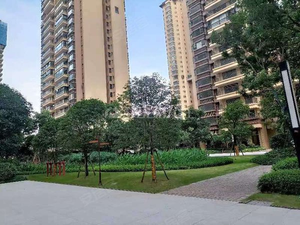 南宁良庆良庆镇金科博翠山(一期)地铁口出租随时可以看房学校旁边出租