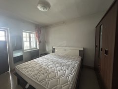 巴音郭楞库尔勒老城区滨河路,州医院家属院四楼两室,简装干净家电全,拎包住,半年付出租房源真实图片