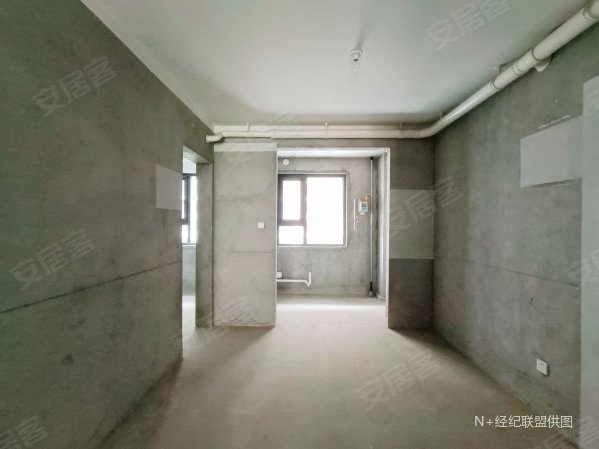 昌建君悦府4室2厅2卫137.24㎡南北127万