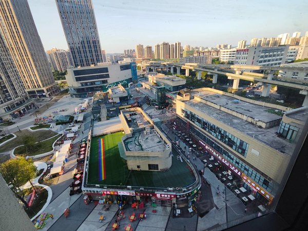 重庆渝北空港桥达茂宸广场(商住楼)茂宸广场,一室一卫带厨房,新装修