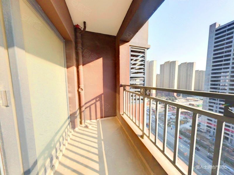 410号线地铁口 华远枫悦 满三满二 2梯3户小高层