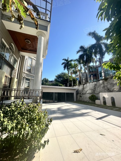 吉大海湾花园独栋大别墅 看海景 四层 大花园 售价1960万