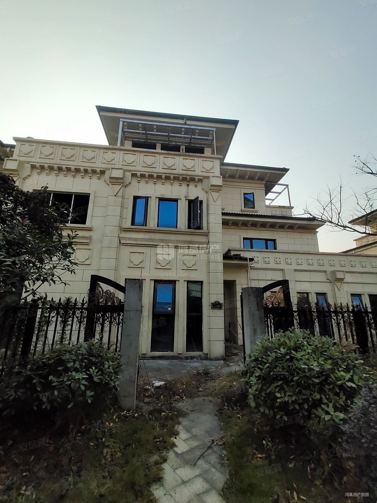 瑶湖西站城泰凡尔塞宫独栋别墅前后院子送地下室露台