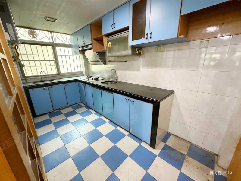 新香洲 9中17 嘉怡花园 南向 三房两卫出售